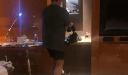 谭咏麟最新爆料酒店照片,揭秘明星私生活瞬间